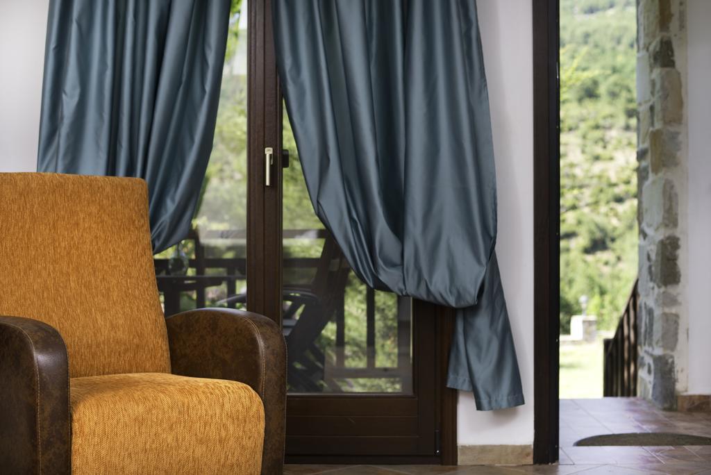 Menir Luxury Apartments พริโนส ภายนอก รูปภาพ
